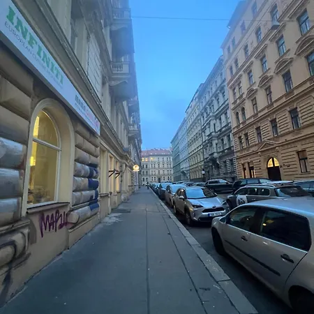 Nika 2 * Prag
