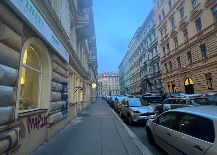 Nika 2 * Praga